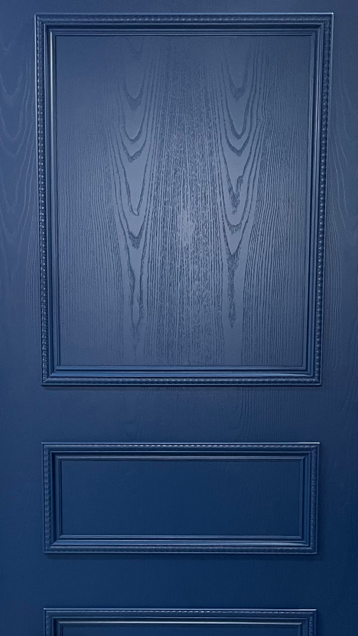 Эмалированная дверь с багетом