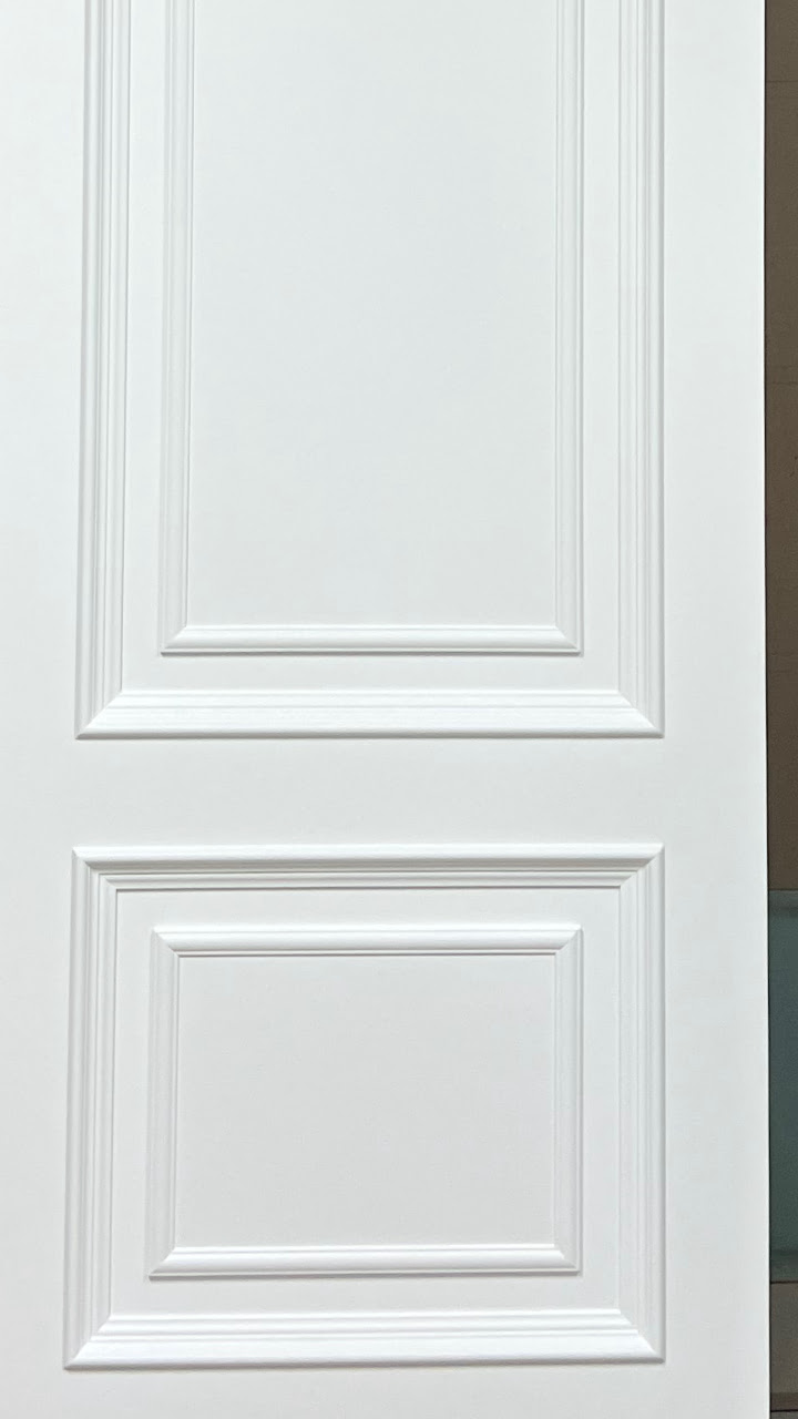 Высокая эмалированная дверь с багетом